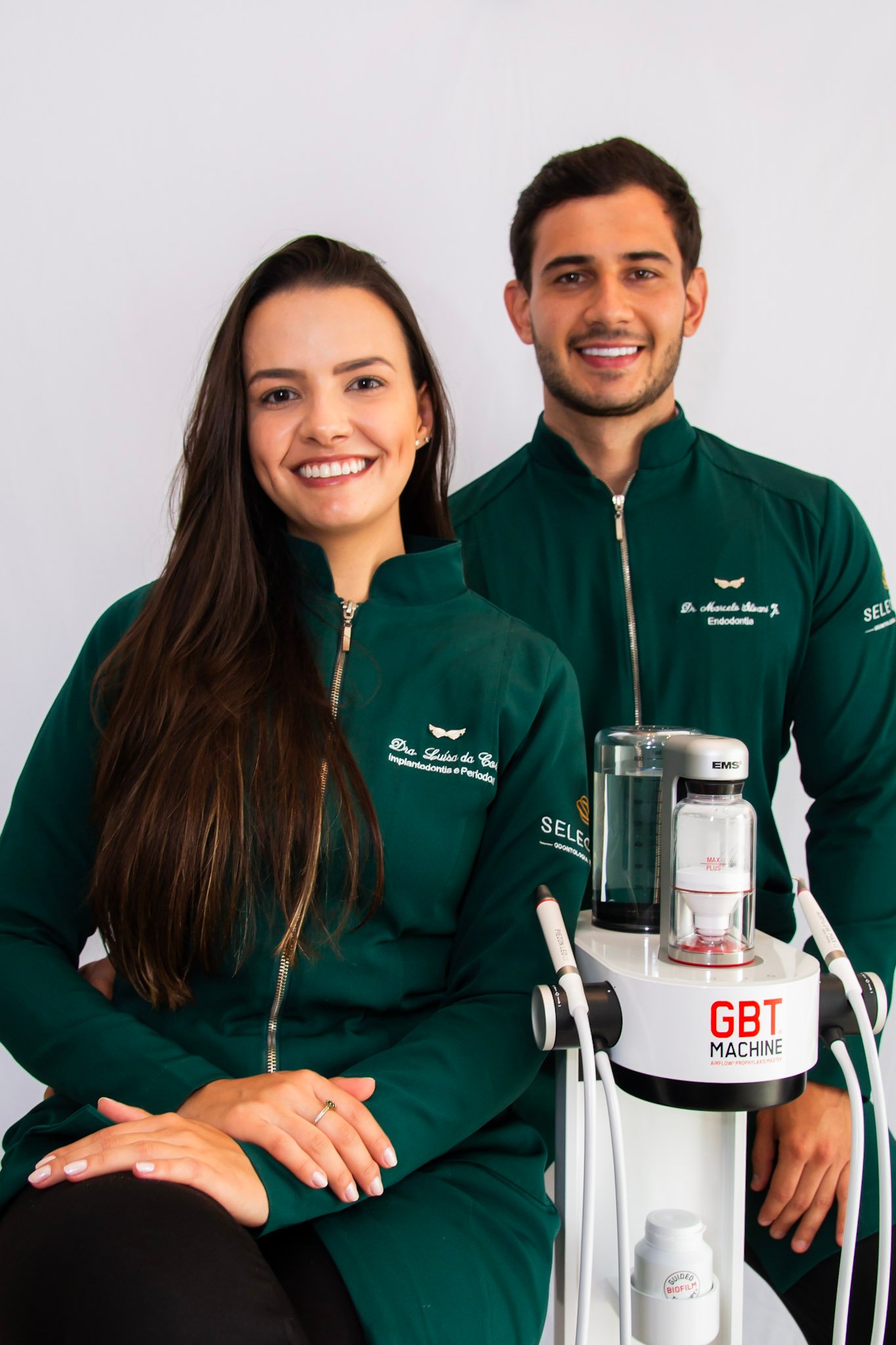 Dra. Luísa e Dr. Marcelo, cirurgiões-dentistas da Selectta Odontologia